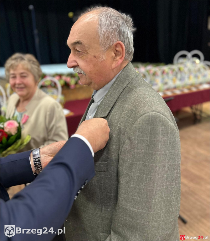 Medale za 50 lat małżeństwa w Lewinie Brzeskim