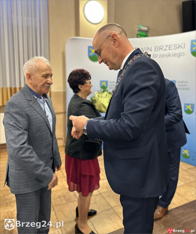 Medale za 50 lat małżeństwa w Lewinie Brzeskim