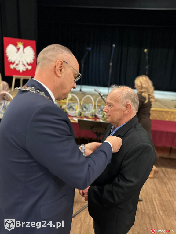 Medale za 50 lat małżeństwa w Lewinie Brzeskim