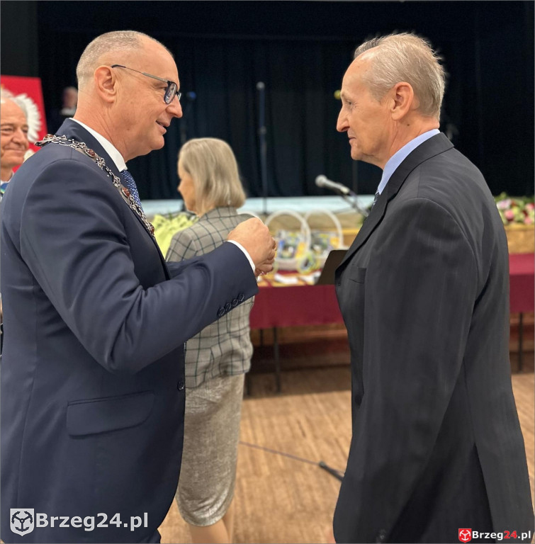 Medale za 50 lat małżeństwa w Lewinie Brzeskim