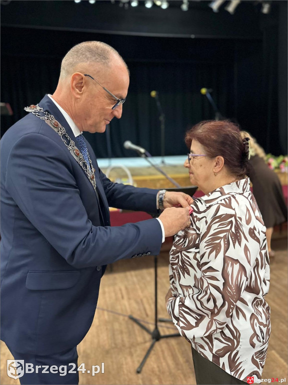 Medale za 50 lat małżeństwa w Lewinie Brzeskim