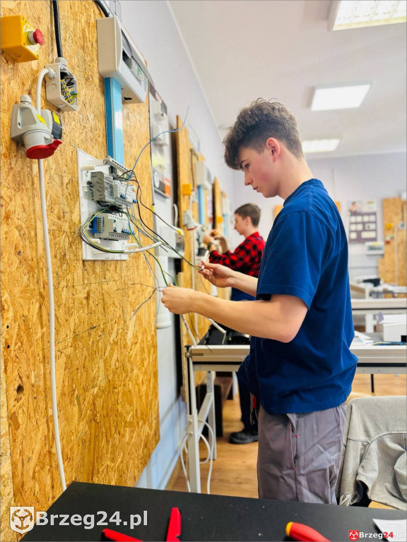 Młodzi elektrycy rywalizowali w Brzegu