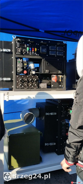 Uczniowie z Olszanki w koszarach