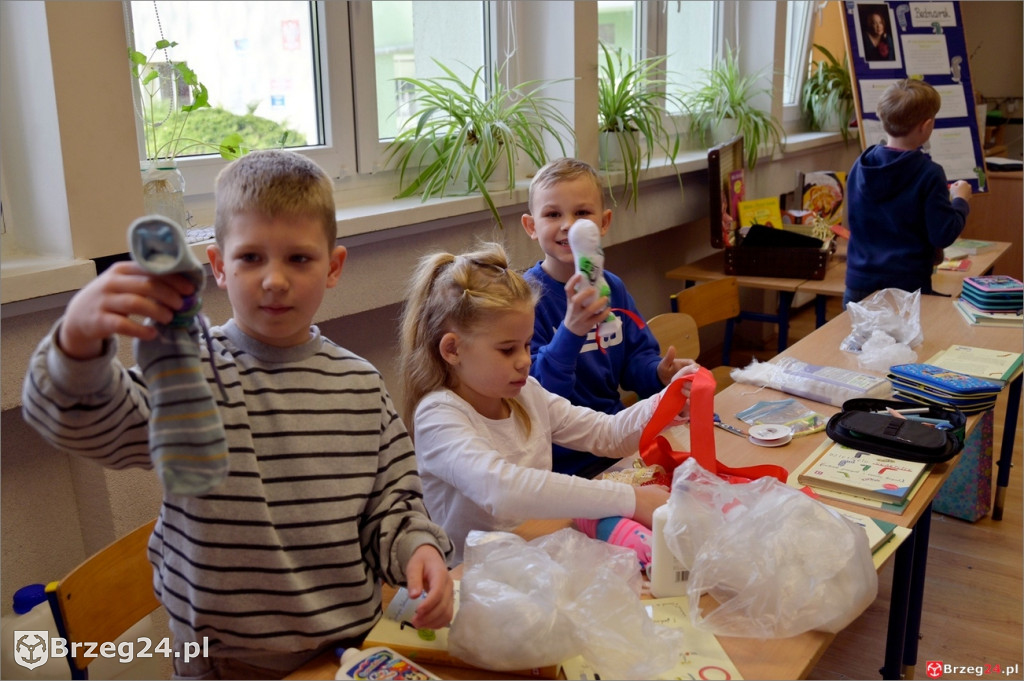 Skarpetki ożyły w brzeskiej „Ósemce