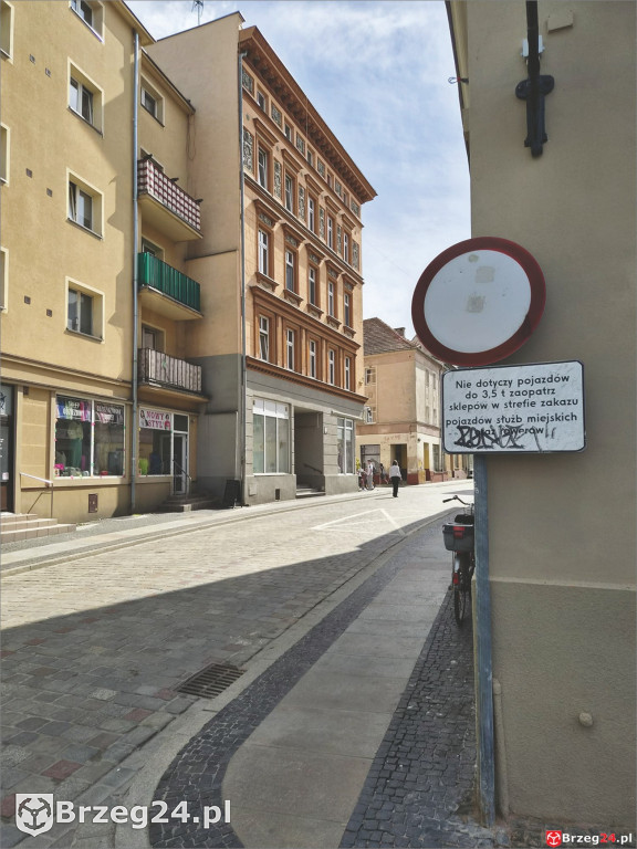 Absurd na Staromiejskiej