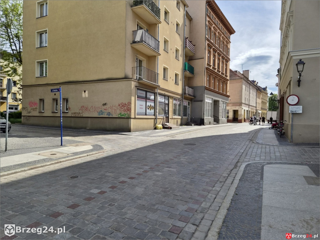 Absurd na Staromiejskiej