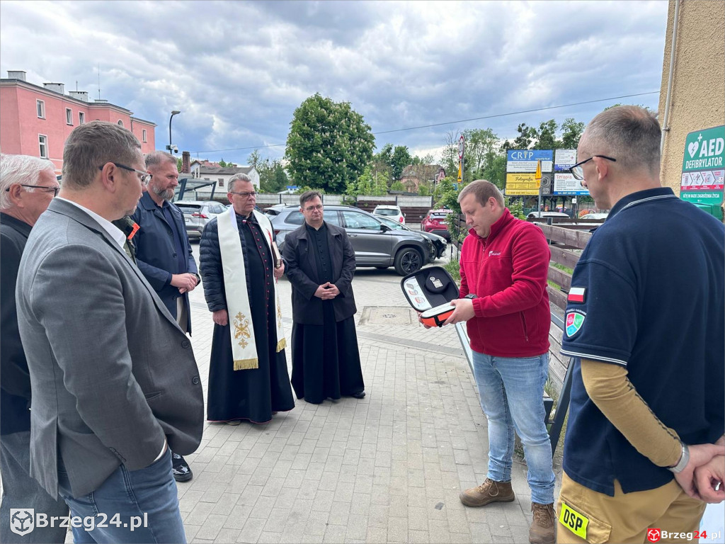 Już pięć defibrylatorów  w gminie Lewin Brzeski