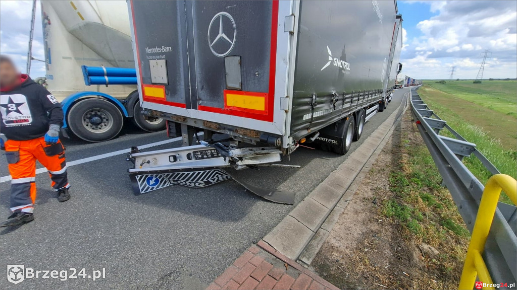 Wypadek na A4 pod Jankowicami
