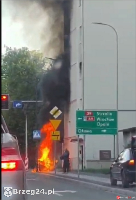 Płonący motor widmo w centrum Brzegu