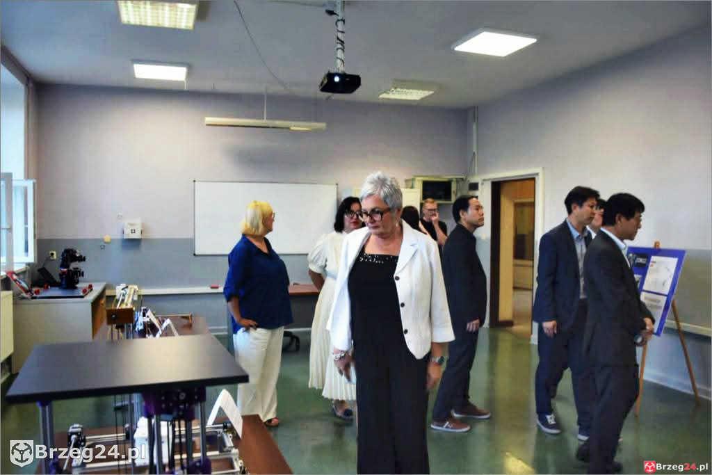 Nowa pracownia i stypendia dla młodzieży z Brzegu
