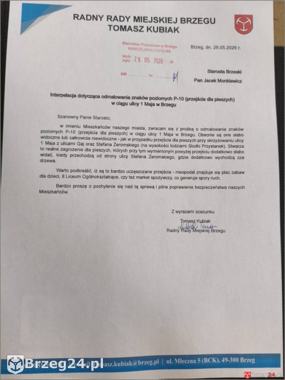 Pycha władzy po brzesku. Starosta poucza radnego
