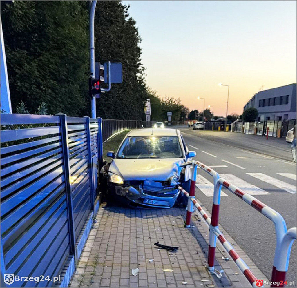 Rozbił auto i uciekł