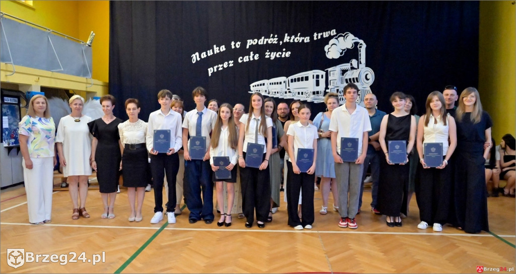 Tak żegnali się absolwenci brzeskiej Ósemki