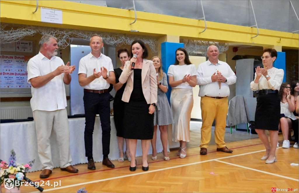 Tak żegnali się absolwenci brzeskiej Ósemki