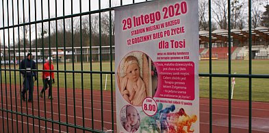  12 godzinny bieg po życie już wystartował. Brzeżanie wspierają Tosię…