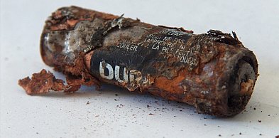  Zużyte baterie też nie mogą znaleźć się w śmietniku. Gdzie je…