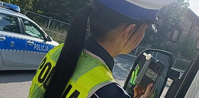 2,5 promila i kolizja. Pijany kierowca tłumaczył, że spieszył się na grilla