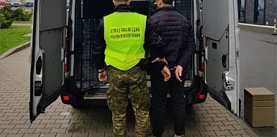 Kradzieże i narkotyki. Trzech cudzoziemców z decyzją o wydaleniu