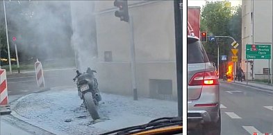 Płonący motor widmo w centrum Brzegu. Ogień, chaos i znikający właściciel