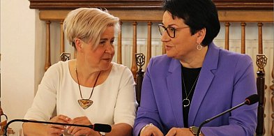 Monika Jurek naciska, radni KO zwołują sesję. Chcą podwyżki dla burmistrz