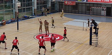 Mocne Granie bez porażki, Grabarze na czele. Sportowe emocje w Brzegu