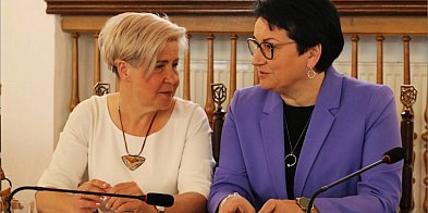 Radni KO zwołują sesję. Chcą podwyżki burmistrz