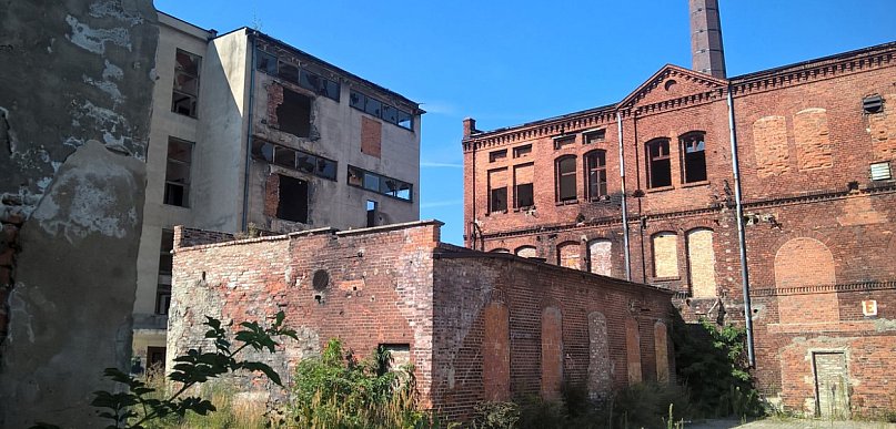 Browar w Brzegu popada w ruinę. Historia i stan obecny.