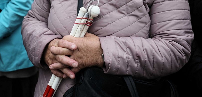  Naukowcy opracowali implant mózgowy pozwalający niewidomym dostrzegać…