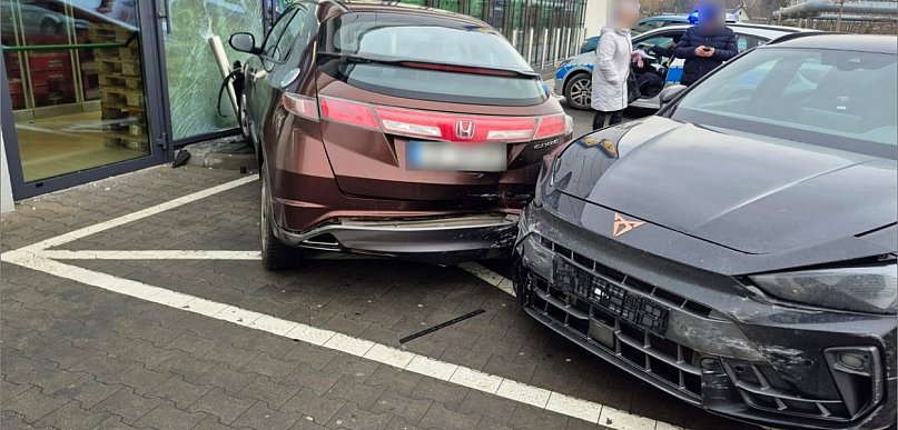 Nieoficjalnie. Sprawcą zdarzenia pod Lidlem miał być dyrektor Akademii Piłkarskiej