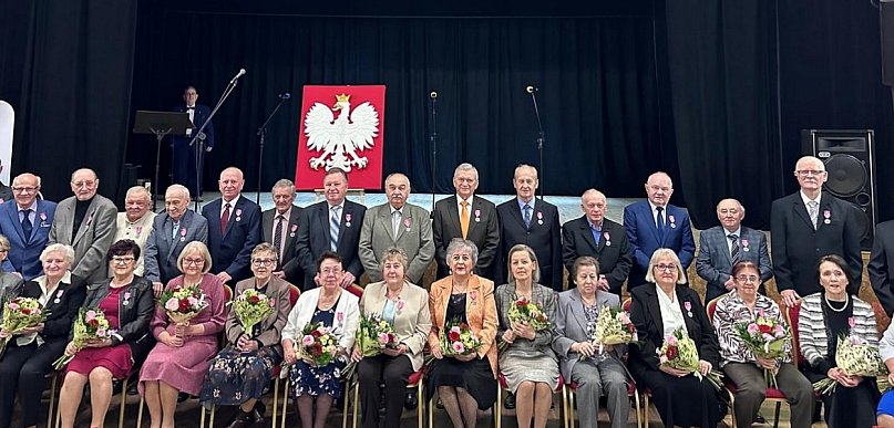 Medale za 50 lat małżeństwa. Uhonorowano pary z gminy Lewin Brzeski