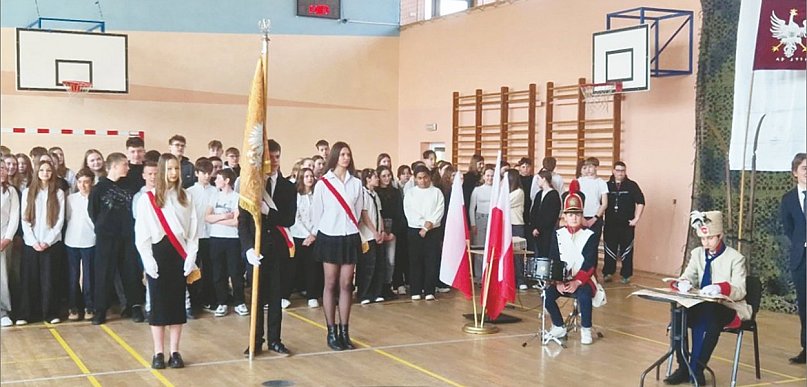 Święto patrona w PSP nr 6. Uczniowie uczcili Tadeusza Kościuszkę