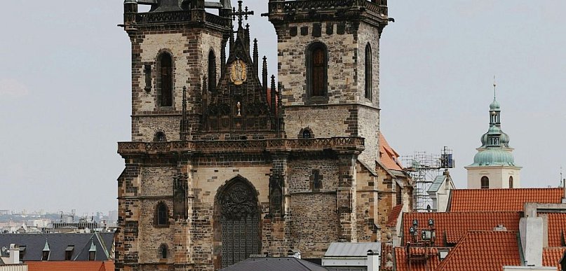 Wycieczki Szklarska Poręba - czy warto wybrać się do Pragi?