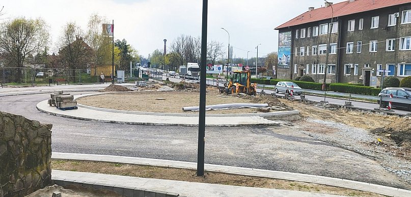 Rondo pamięci czy bohatera.  Dwie wizje i decyzja radnych