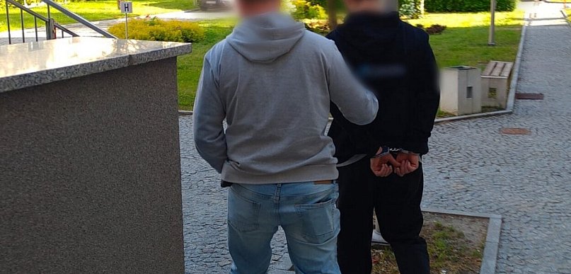 Wrócił na urlop z zagranicy. Od razu wpadł. Poszukiwany 29-latek zatrzymany
