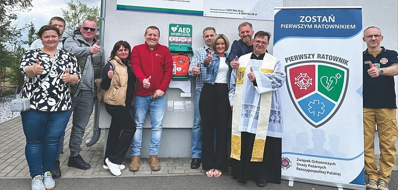 Już pięć defibrylatorów  w gminie Lewin Brzeski. Kolejne w drodze