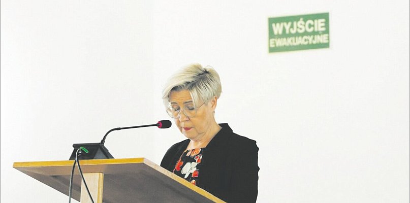 Dwie podwyżki dla siebie samej w jednej uchwale Jaskólskiej-Palus