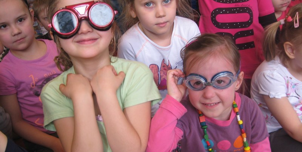 Dzieci z przedszkola poznają zawody