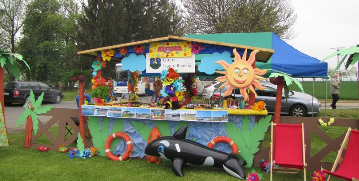 "Wiosna kwiatów" i Święto Powiatu w Łosiowie. [fotorelacja]