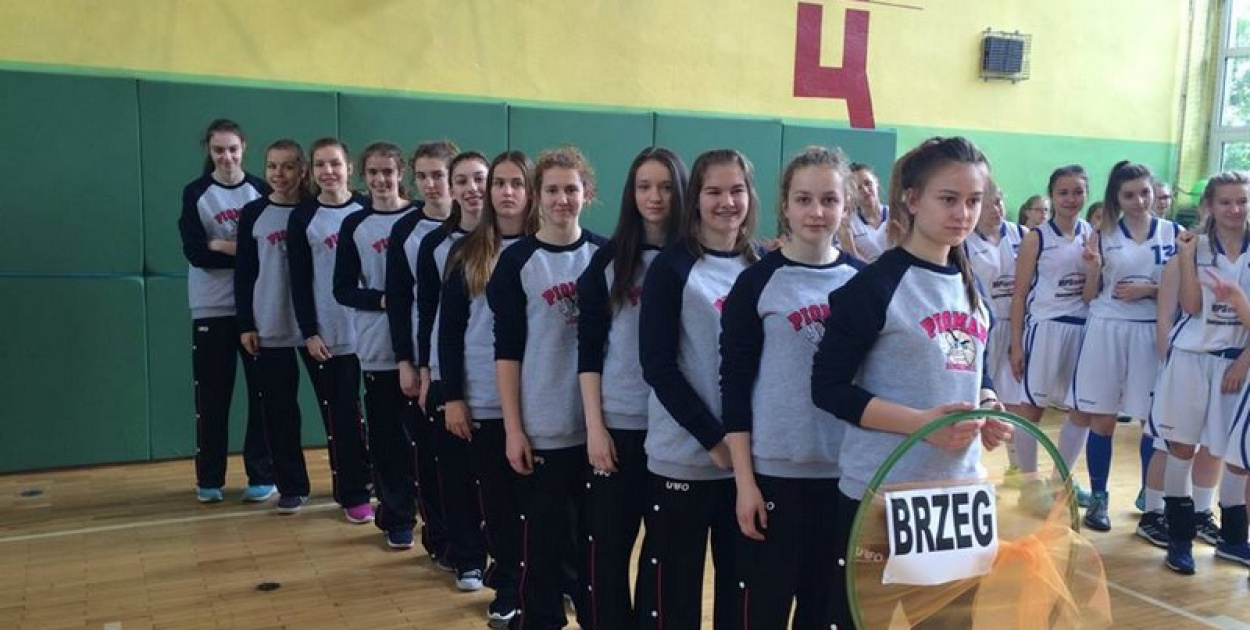  UKS PIŁSUDCZYK PG 1 BRZEG  NAJLEPSZY NA TURNIEJU KOSZYKÓWKI ENDŁAN W…