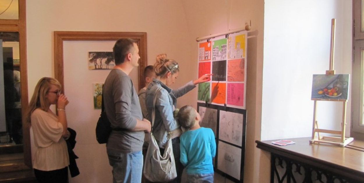 Wernisaż wystawy młodych plastyków BCK