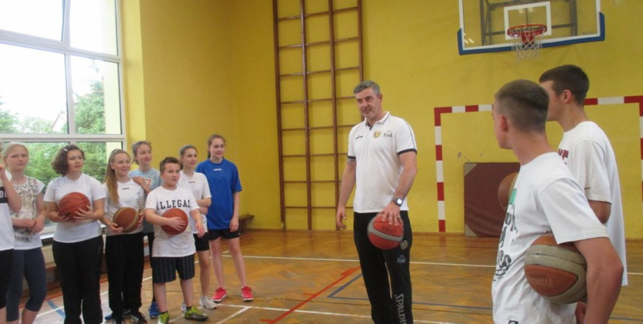 Lekcja WF-u z Maciejem Zielińskim