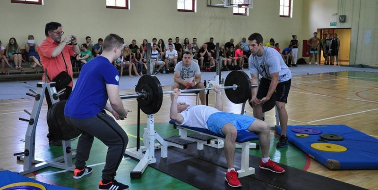 Pierwsze zawody w Wyciskaniu Sztangi Leżąc