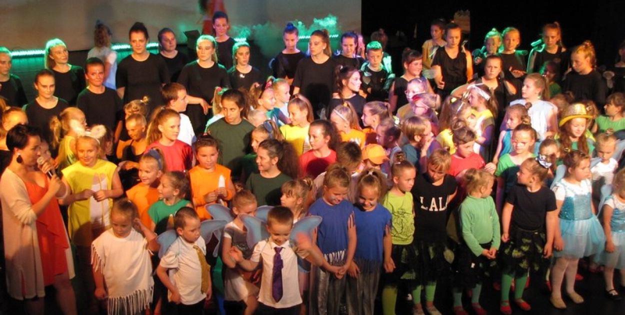 Wróżki ze Skarbimierza na scenie BCK