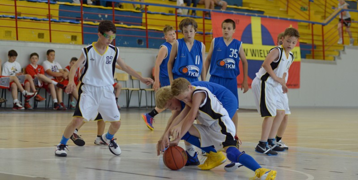 Koszykarski memoriał Elżbiety Marchewki