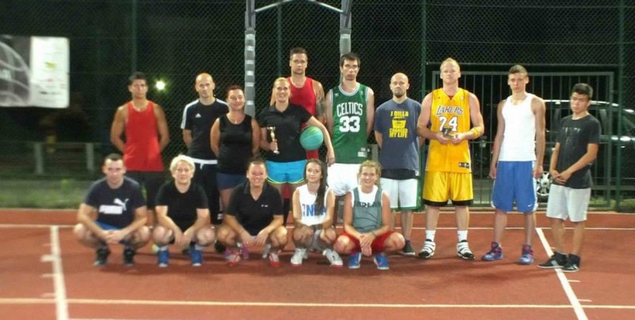 Nocne święto koszykówki