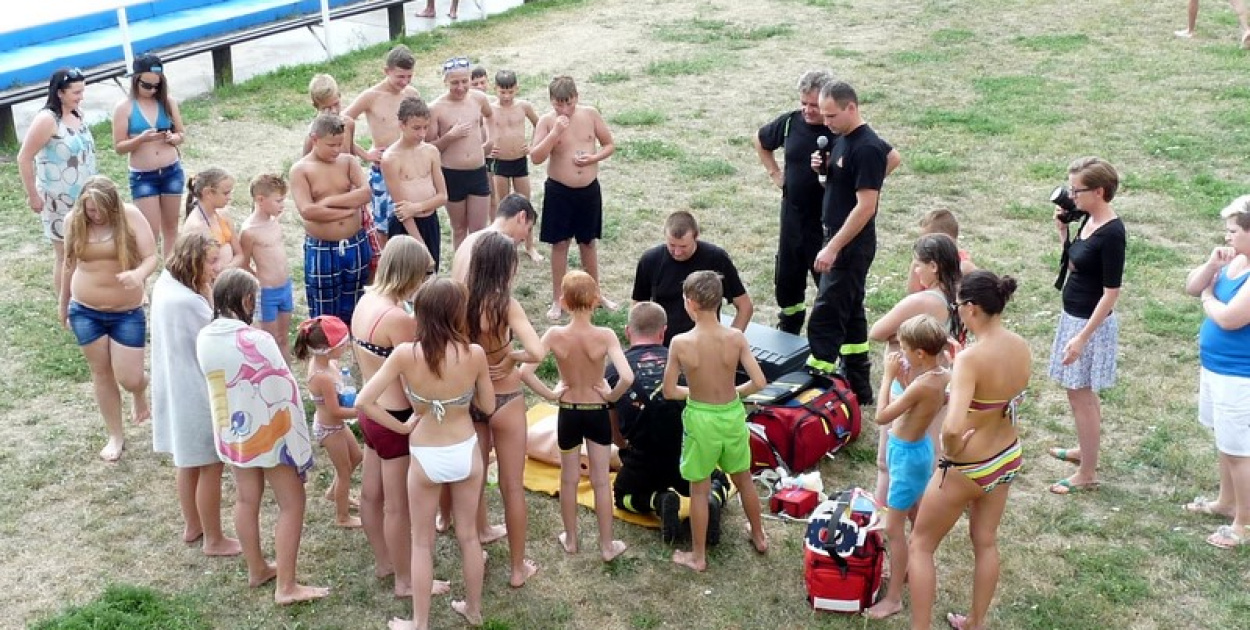 Ćwiczenia na basenie kąpielowym w Grodkowie