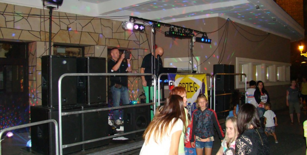 Dyskoteka na Placu Polonii Amerykańskiej
