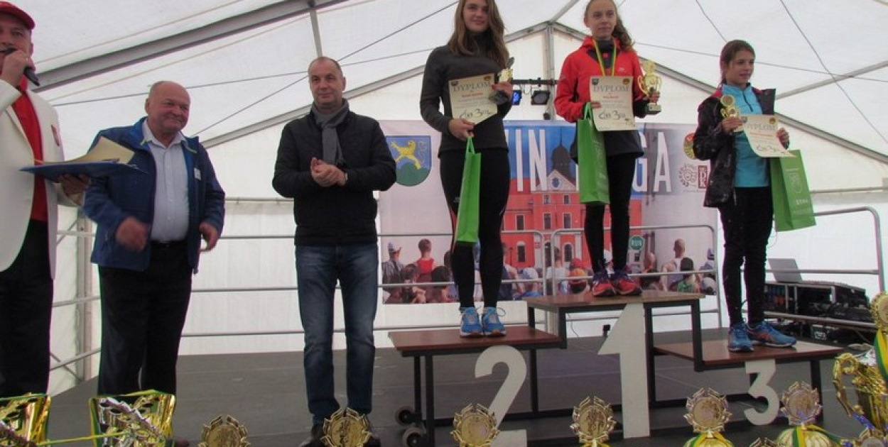 Biegali w Lewinie Brzeskim w ramach III edycji akcji "Lewin Biega"