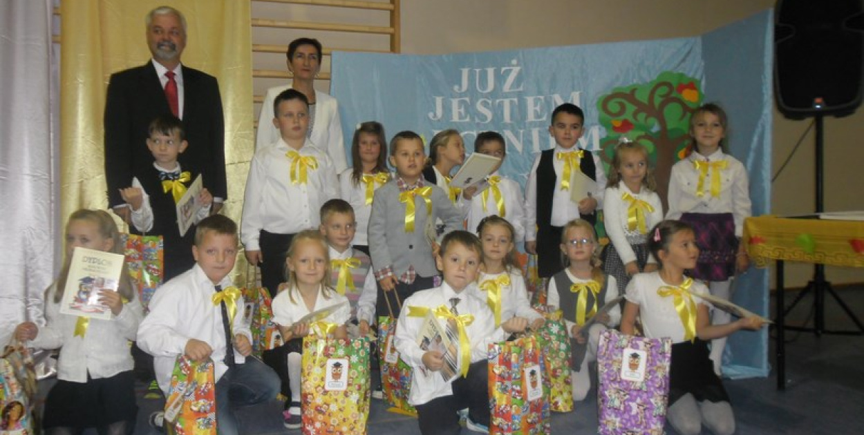 Wczoraj przedszkolaki - dzisiaj już pierwszaki