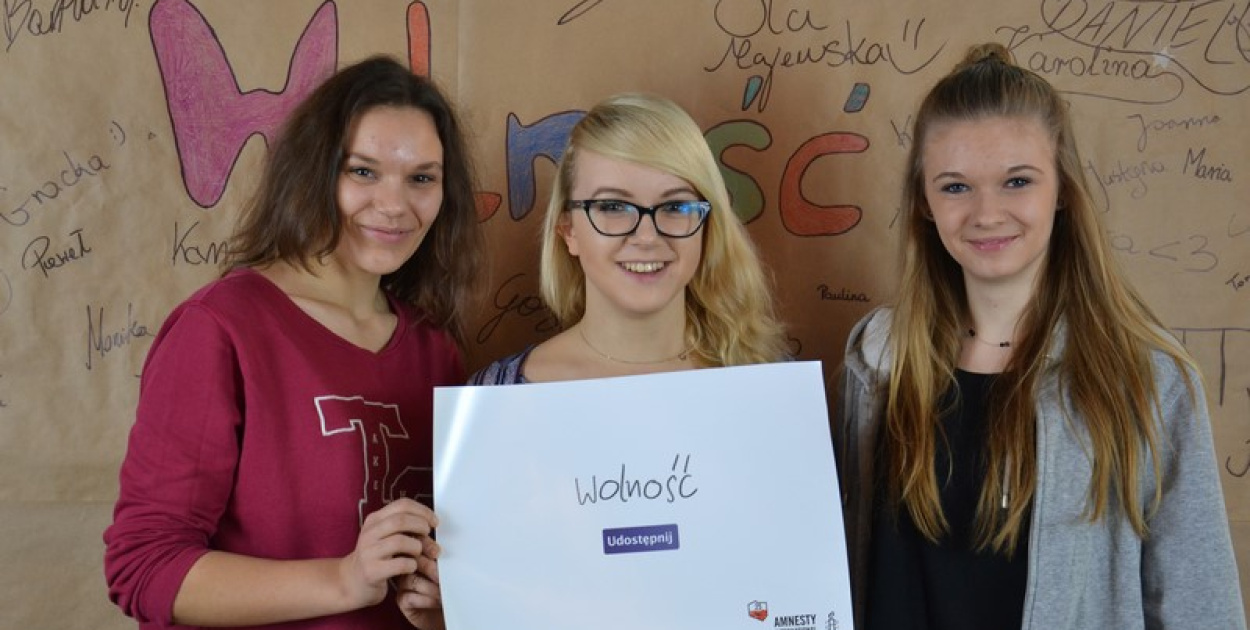 W I LO w Brzegu napisano 1793 listy w ramach akcji Amnesty International